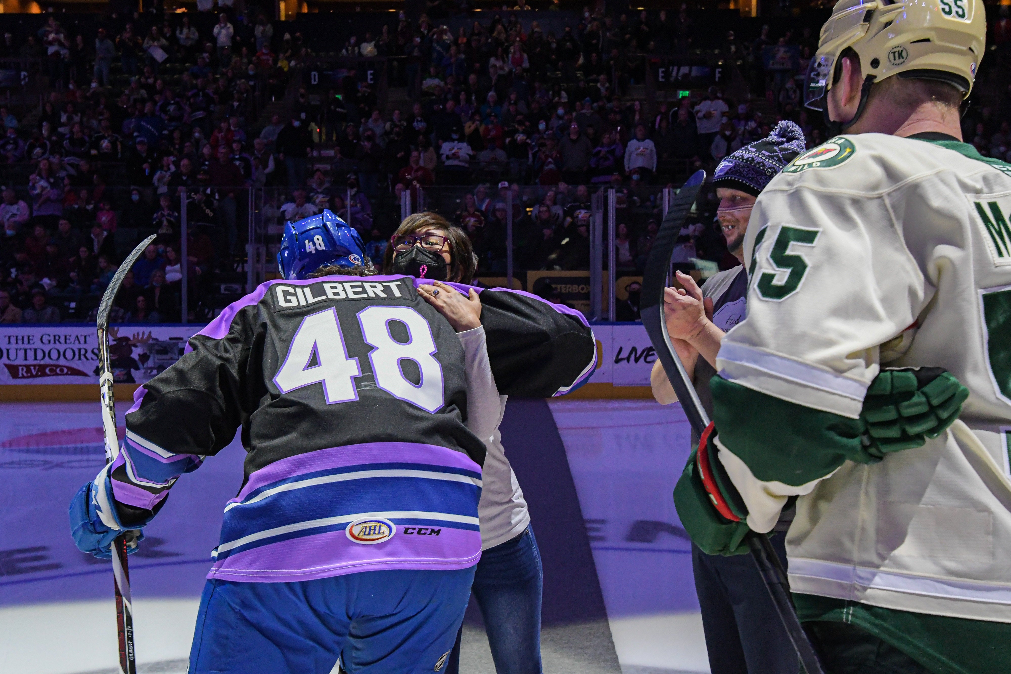 Amalie Arena to turn lavender during 'Hockey Fights Cancer Night